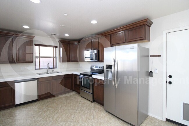 2530 E Megan St Gilbert, AZ 85295 photo 3