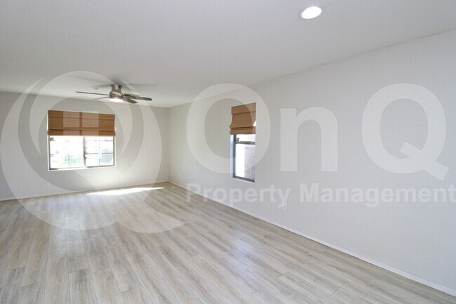 2530 E Megan St Gilbert, AZ 85295 photo 5
