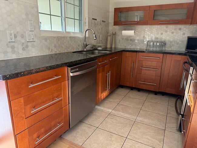 912 N Fig St Escondido, CA 92026