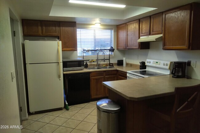 422 W Pebble Beach Dr Tempe, AZ 85282 photo 4