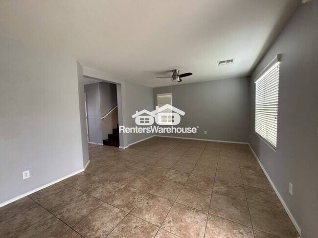 1717 West Buckhorn Trail, Phoenix, AZ 85085 photo 2