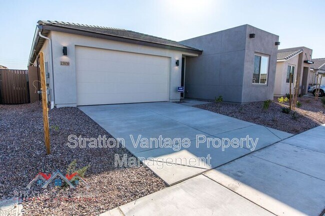23059 E Firestone Dr Queen Creek, AZ 85142 photo 3