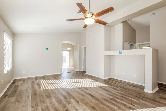 14973 W Port Au Prince Ln Surprise, AZ 85379 photo 3