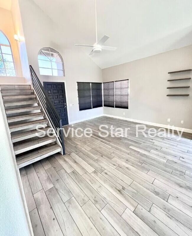 3924 E Orchid Ln Phoenix, AZ 85044 photo 3