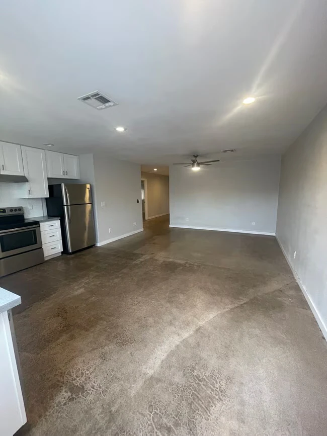 4135 N 27th St Phoenix, AZ 85016 photo 5