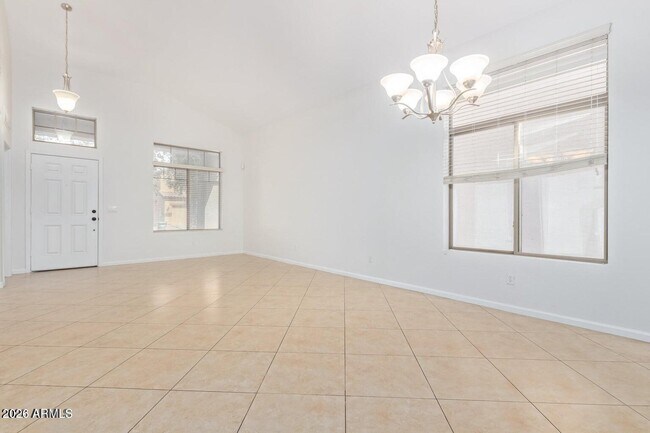 4542 N 111th Dr Phoenix, AZ 85037 photo 3