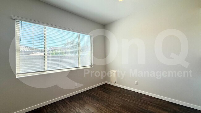 261 E Virgo Pl Chandler, AZ 85249 photo 5