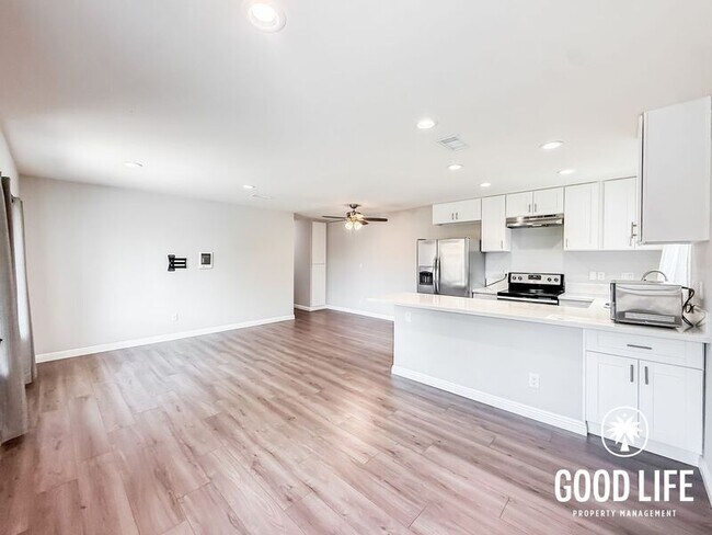 13884 Via Rimini San Diego, CA 92129