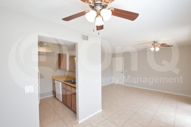 616 S Hardy Dr Tempe, AZ 85281 photo 4