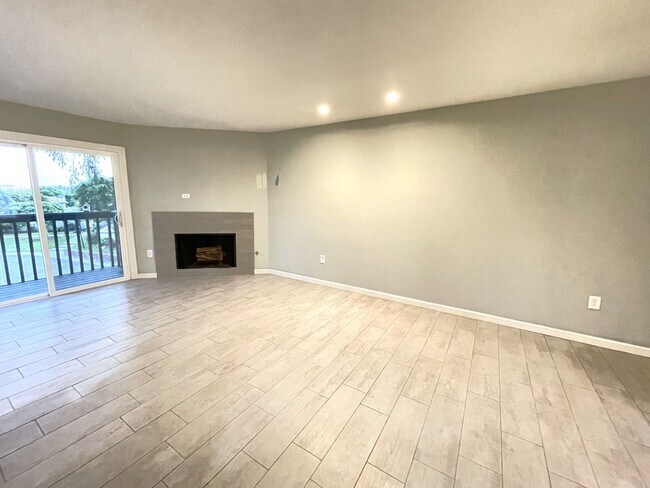 6959 Camino Pacheco San Diego, CA 92111 photo 4