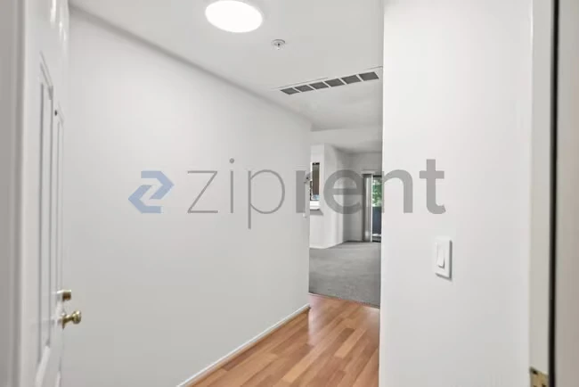 Unit 214 photo 5