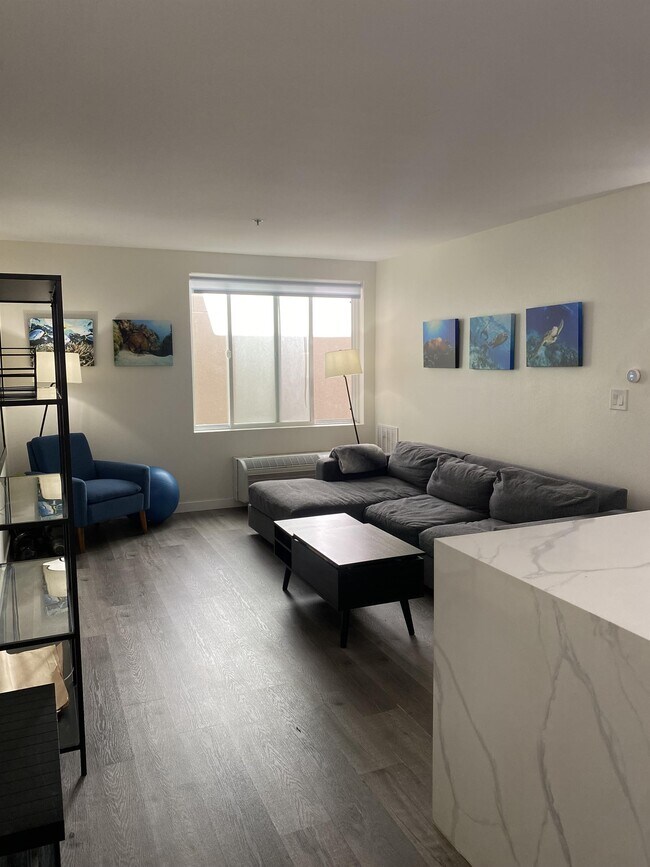 1435 India St San Diego, CA 92101 photo 2