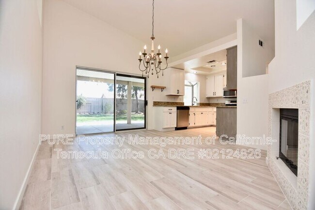 40442 Clybourne Cir Murrieta, CA 92562 photo 4