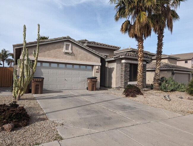 29810 N Little Leaf Dr San Tan Valley, AZ 85143