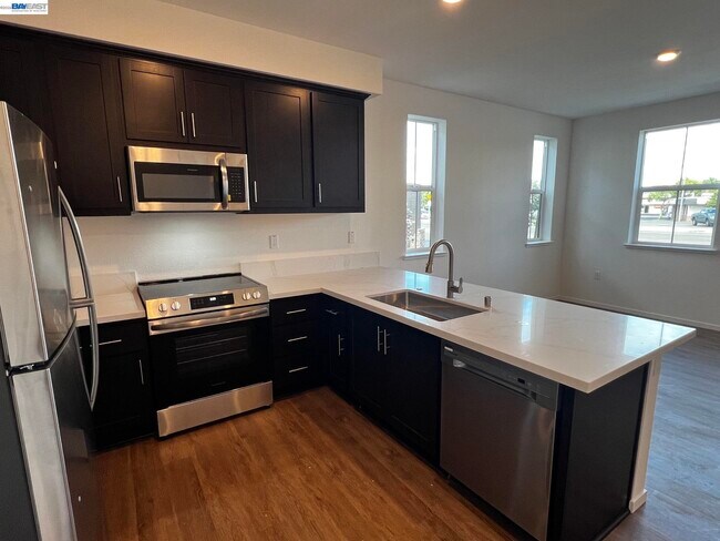 218 Church St Livermore, CA 94550 photo 3