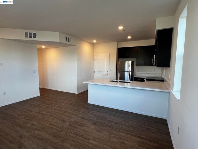 218 Church St Livermore, CA 94550 photo 4