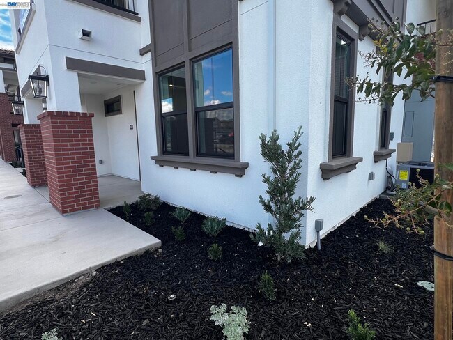 218 Church St Livermore, CA 94550 photo 2