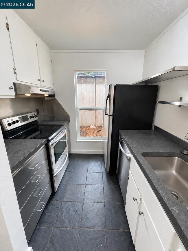 651 Moraga Rd Moraga, CA 94556 photo 4