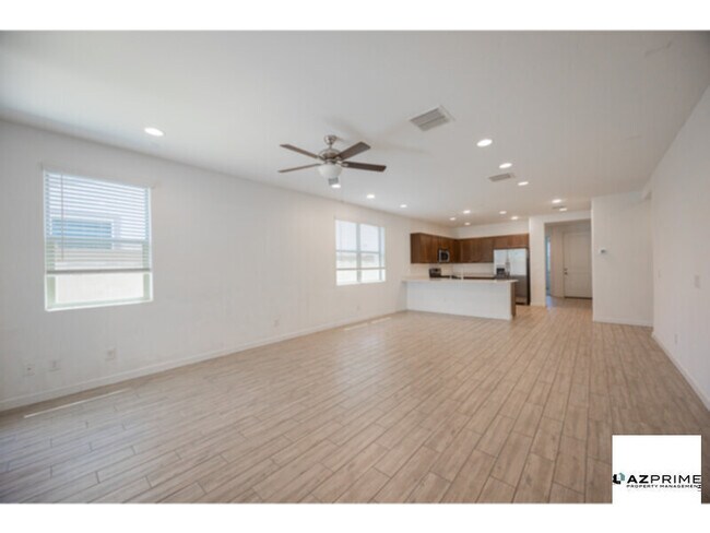 16870 W Las Palmaritas Dr Waddell, AZ 85355 photo 5