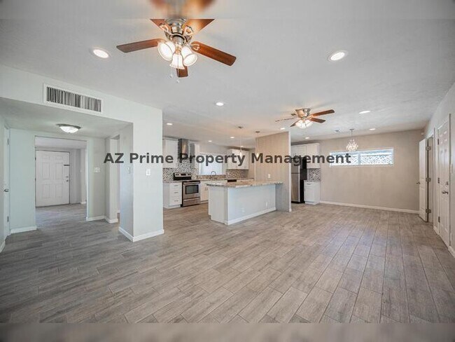 1808 W Thomas Rd Phoenix, AZ 85015 photo 4