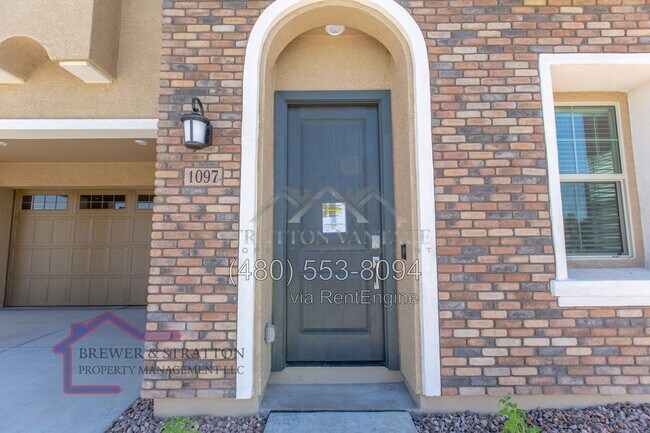 1097 E Chapman Dr Chandler, AZ 85286 photo 5