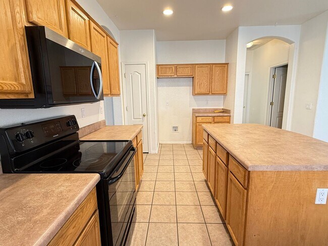 12384 W Grant St Avondale, AZ 85323 photo 5