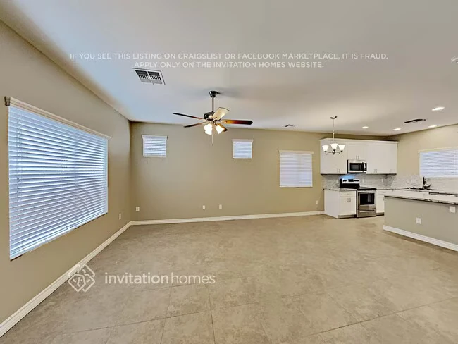 327 S Travis Mesa, AZ 85208 photo 4