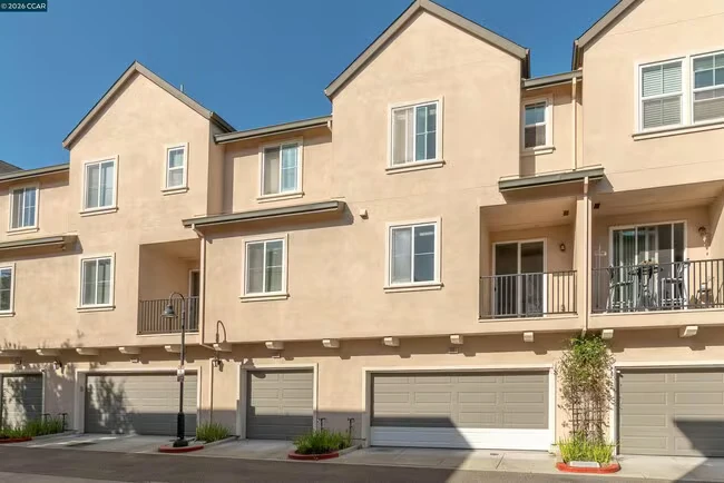3091 Madsen Hayward, CA 94541 photo 4