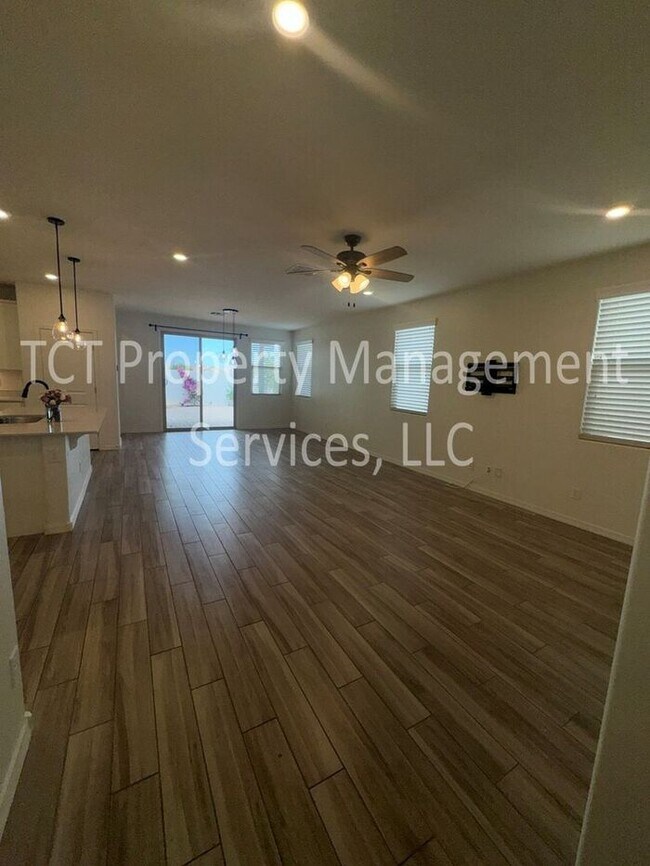 1060 Canyonlands Ct San Tan Valley, AZ 85140 photo 3