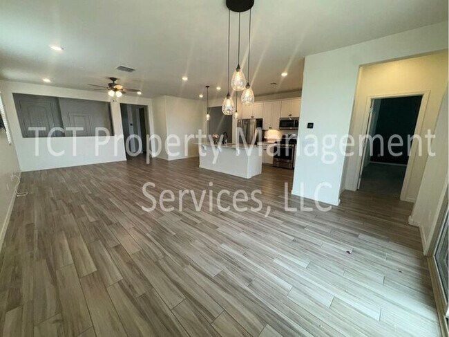 1060 Canyonlands Ct San Tan Valley, AZ 85140 photo 4