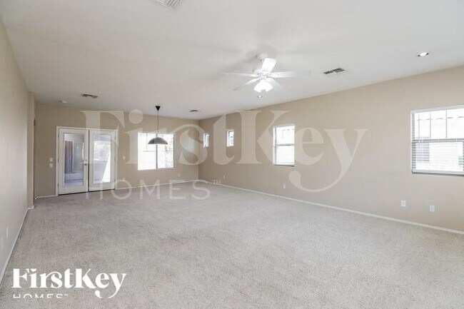 16074 W Banff Ln Surprise, AZ 85379 photo 2