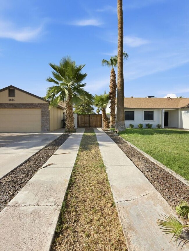 Chandler / Tempe 3 Bd 2ba With A Pool, Great Schools, Tile Floors photo 4