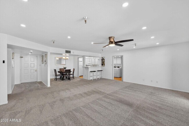 425 S Parkcrest Mesa, AZ 85206 photo 4