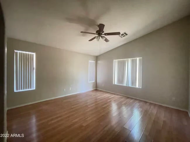 4004 S Summer Ct Gilbert, AZ 85297 photo 3