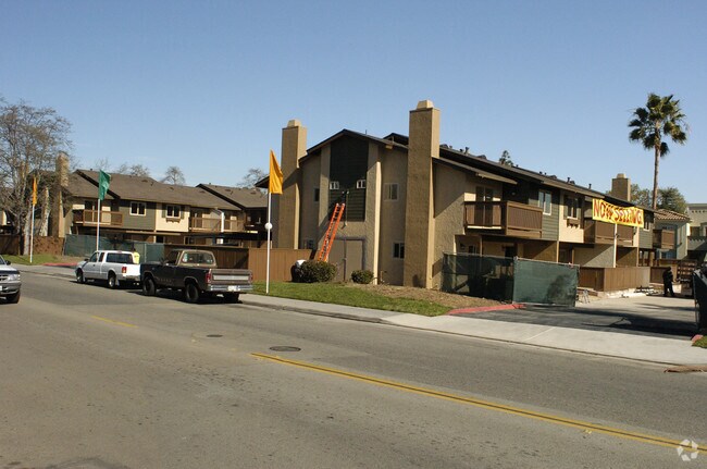 Westlake Gardens photo 3