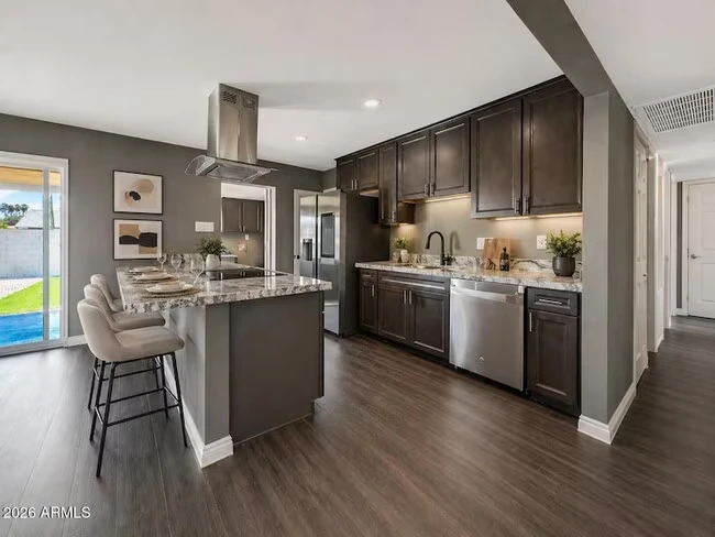 8201 E Whitton Ave Scottsdale, AZ 85251 photo 4