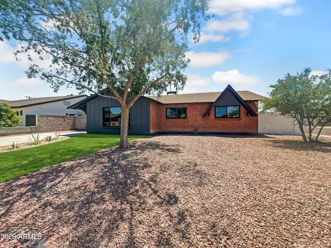 8201 E Whitton Ave Scottsdale, AZ 85251 photo 2