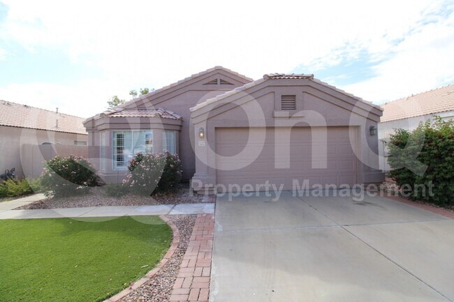 1801 E Buffalo St Chandler, AZ 85225 photo 2