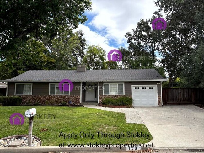 158 Cameo Dr photo 2