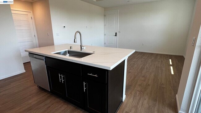 218 Church St Livermore, CA 94550 photo 5