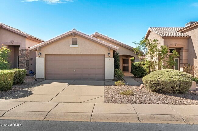 4147 E Coolbrook Ave photo 2
