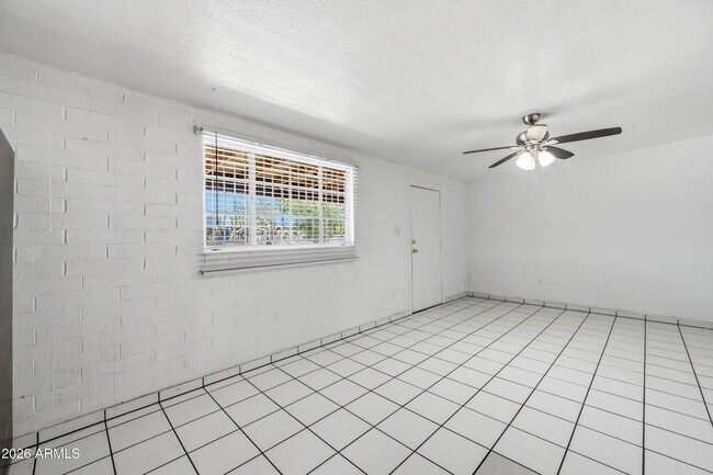 3905 W Almeria Rd Phoenix, AZ 85009 photo 4