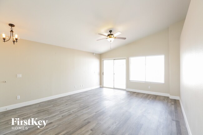 8630 W Shaw Butte Dr Peoria, AZ 85345 photo 4