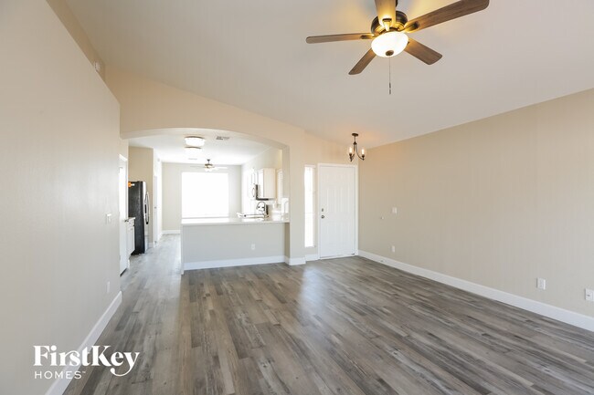 8630 W Shaw Butte Dr Peoria, AZ 85345 photo 5