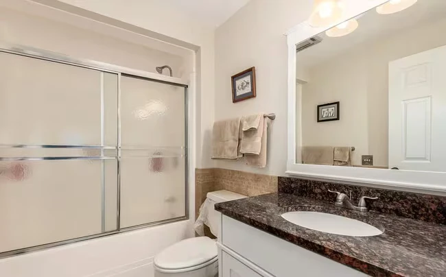 10880 W Coggins Dr Sun City, AZ 85351 photo 4