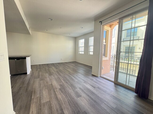 8954 Butternut Ln San Diego, CA 92123 photo 4