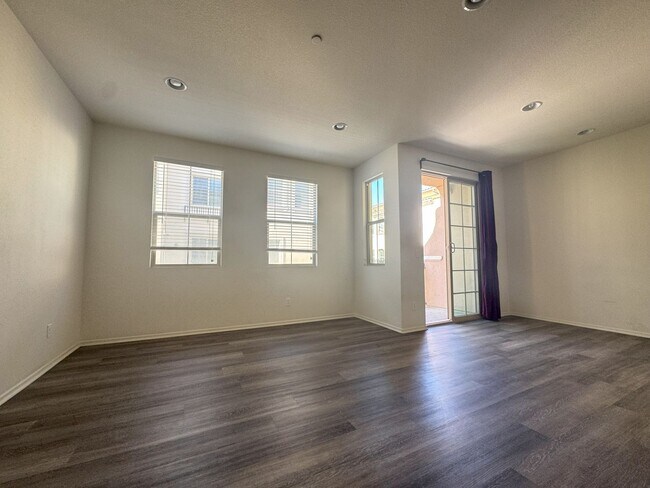 8954 Butternut Ln San Diego, CA 92123 photo 3