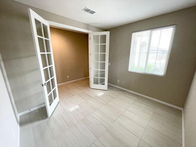 9002 W San Miguel Ave Glendale, AZ 85305 photo 5