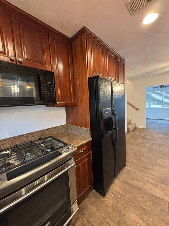 4122 Aragon Dr San Diego, CA 92115 photo 4