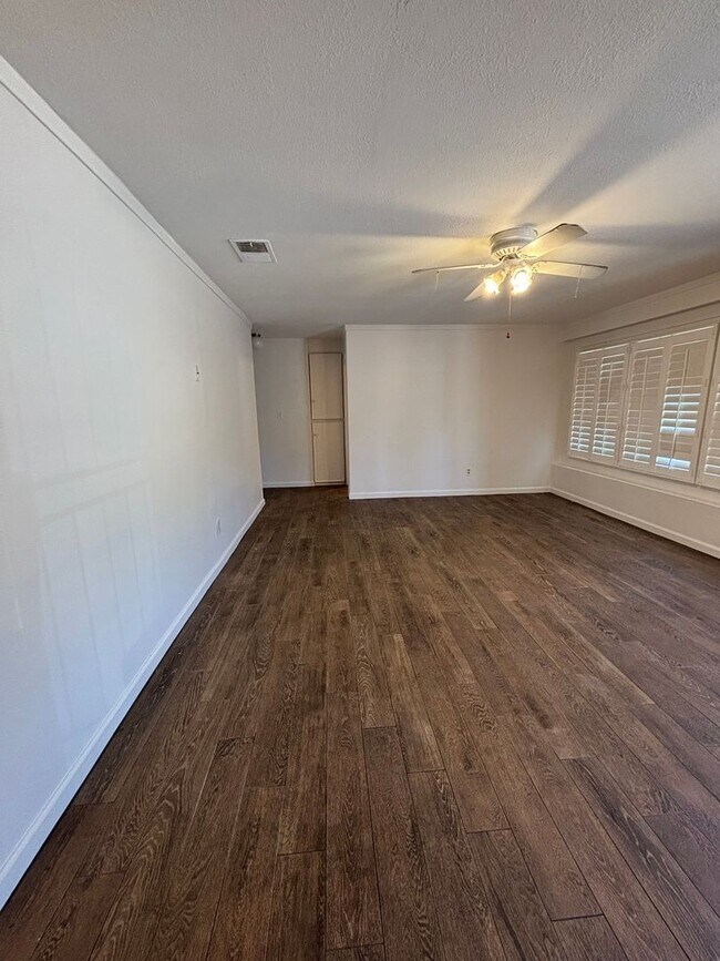 4122 Aragon Dr San Diego, CA 92115 photo 2
